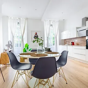 Grand Au Coeur Du Centre Historique Apartamento